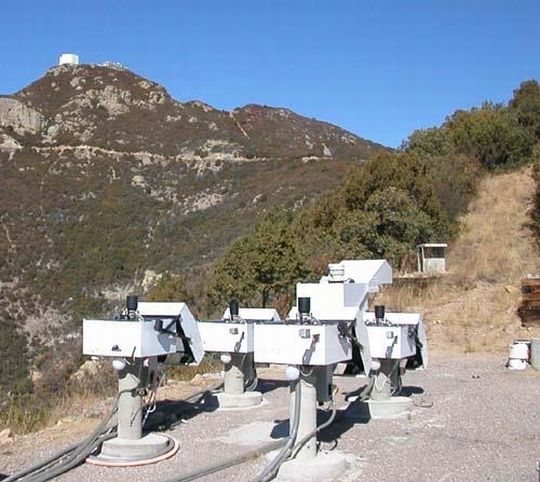 Az arizonai Fred Lawrence Whipple Observatory területén található HAT-teleszkópok