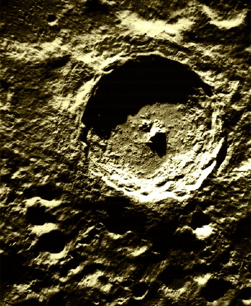 A Lunar Orbiter–5 felvétele a Hold egyik legszebb kráteréről, a Tychoról