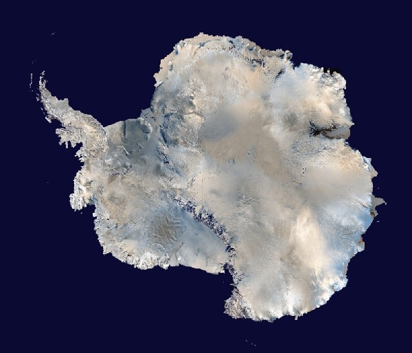 Az antarktisz műholdas képe (NASA)