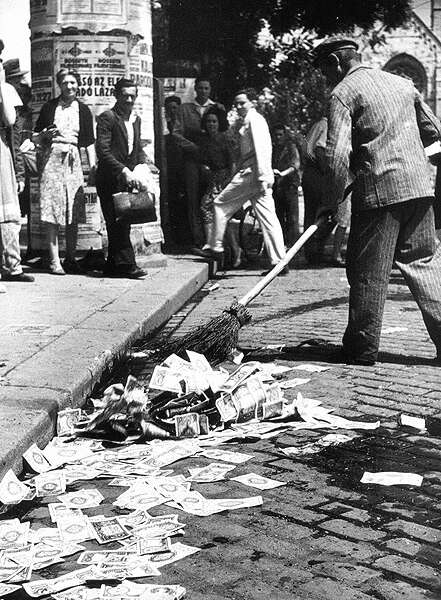Az 1945–46-os magyar hiperinfláció vége
