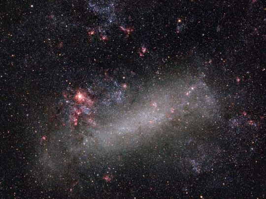 Tejútrendszerünk egyik kísérőgalaxisa, a Nagy Magellán-felhő (Wei-Hao Wang nyomán - IfA, U. Hawaii)