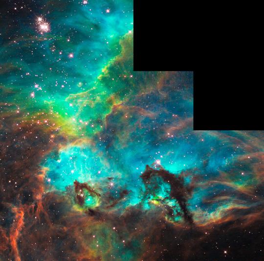 A Hubble űrteleszkóp WFPC2 (Wide Field Planetary Camera 2) műszerével 2008. augusztus 10-én készült felvétel a Nagy Magellán-felhő NGC 2074 katalógusjelű csillaghalmaza (balra fent) közelében található aktív csillagkeletkezési területről. A kompozit képen a vörös szín a kéntől, a zöld a hidrogéntől, míg a kék az oxigéntől származó emissziót jelöli. [NASA, ESA, and M. Livio (STScI)]