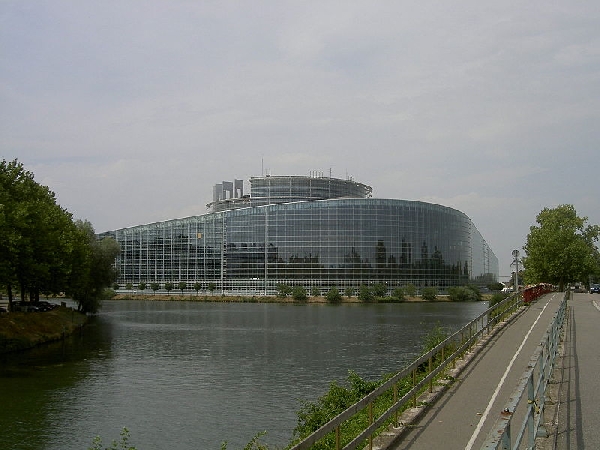 Az Európai Parlament épülete Strasbourgban